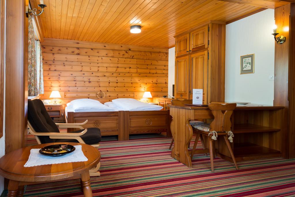 Swiss Chalet-Style Hotel Walliser Spycher Riederalp Exterior photo